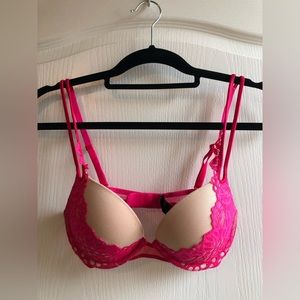 Victoria’s Secret Very Sexy Push-Up 32C, Pink and nude, beautiful lace